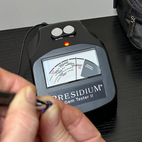 👑 2.86 CT Natural BLUE SAPPHIRE Vivid Royal Hue Huge Gemstone - Picture 3 of 5